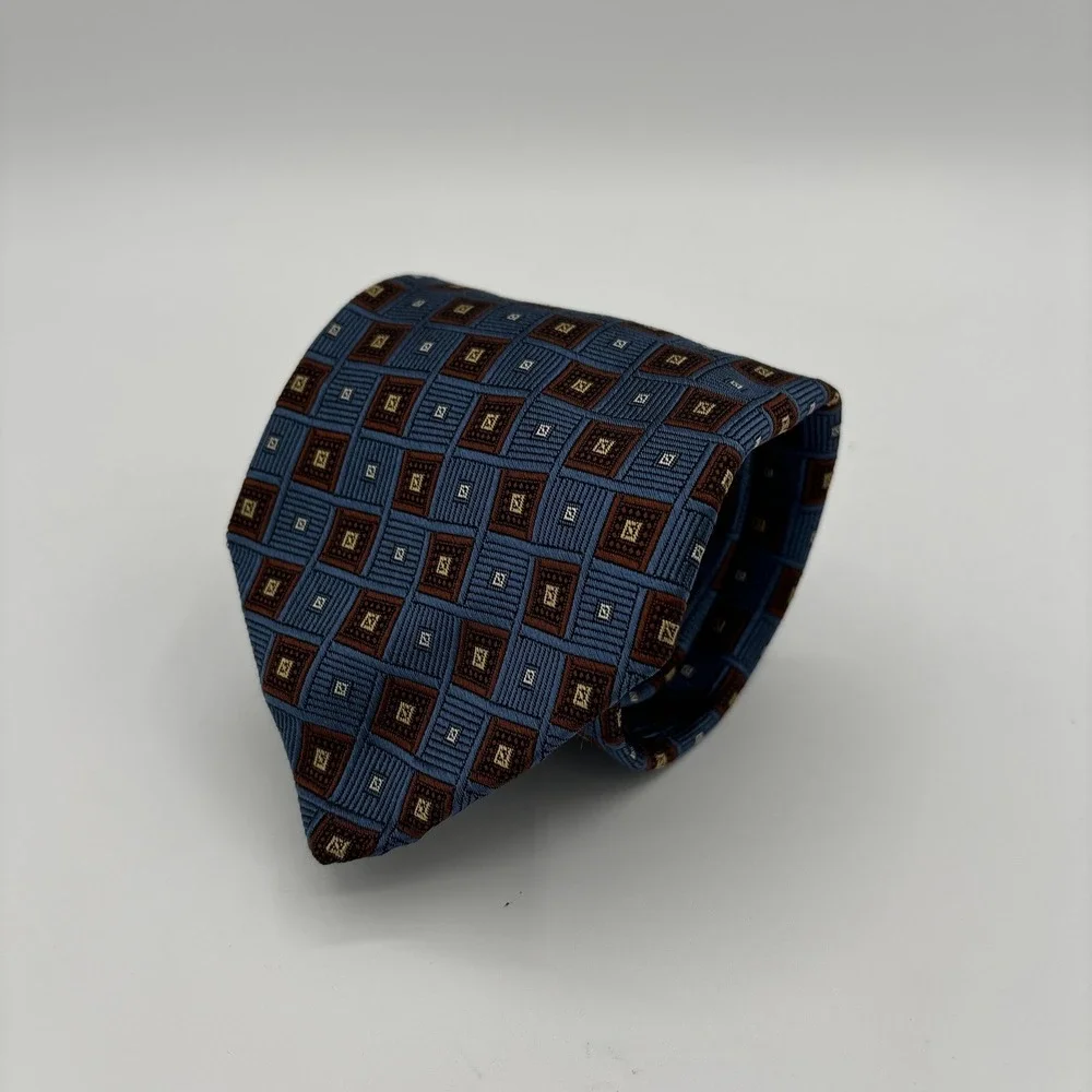 Brooks Brothers 346 Tie Blue Red Square Geometric Design Pure Silk Italian USA